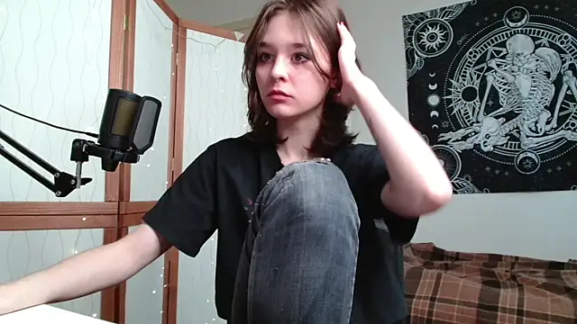 Chat +18 de Mysterious_Toy ao vivo