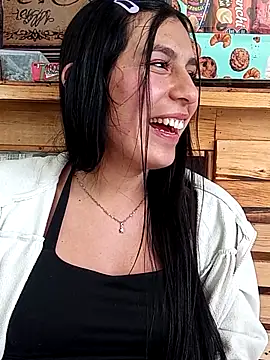 Chat +18 de charlottte_wh ao vivo