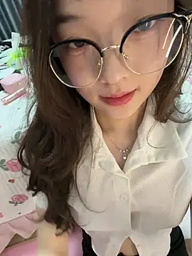 meimei_x élő XXX-chatje