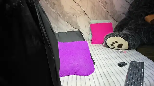 Niyirey1: απευθείας συνομιλία ΧΧΧ