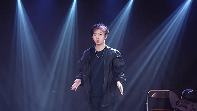 BTS-007 在線直播表演