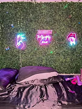 RenaThickAss: απευθείας συνομιλία ΧΧΧ