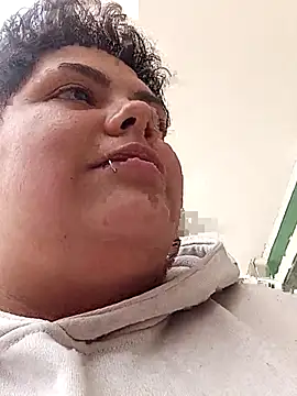 Hailey_Curvy Obrolan Langsung XXX