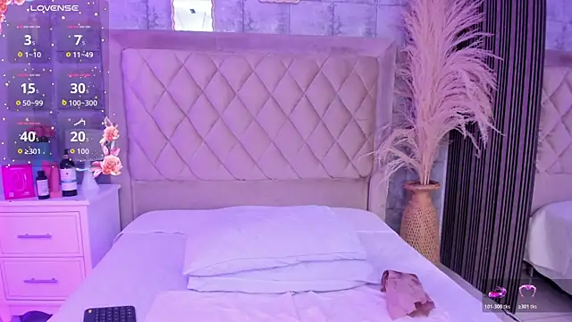 Онлайн чат XXX CleoFoxx_