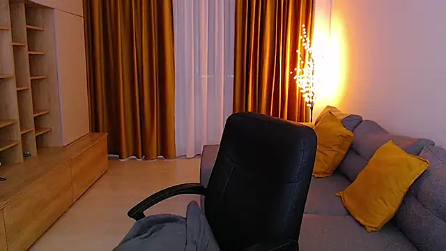 Chat +18 de _Mia_Adams ao vivo