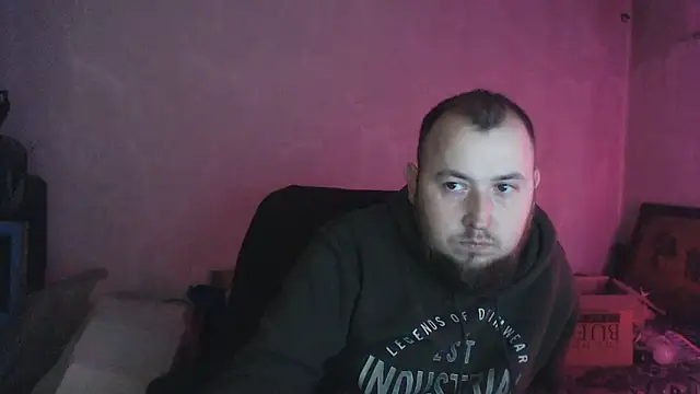 Show modela BIG-COCK-OMG na web-kameri