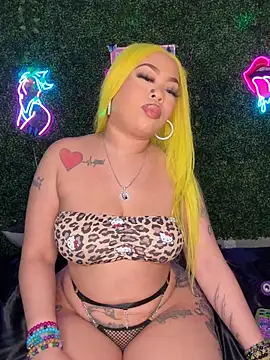 Chatroom XXX en direct de RenaThickAss