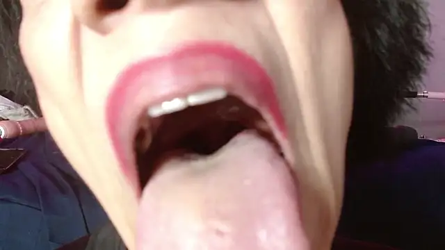 CharlotteLemke's Live XXX Chat