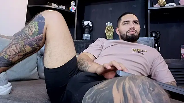 matteosantos' Live XXX Chat