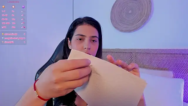 desireee_ Adlı Modelin Canlı XXX Sohbeti