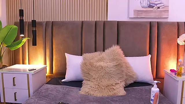 SaraLugoのライブXXXチャット