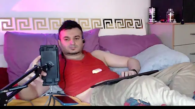 iuligruia69's Live XXX Chat