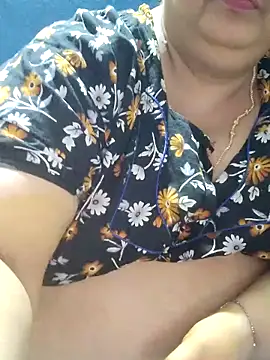 tamilthanushri's Live XXX Chat