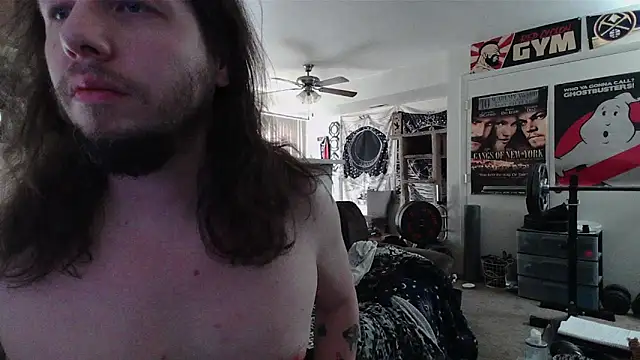 biggerisbetter12 Show in webcam