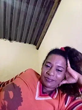 Chat +18 de MiZzCreator ao vivo