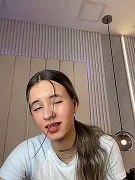 XXX chat uživo modela JuliaColemann