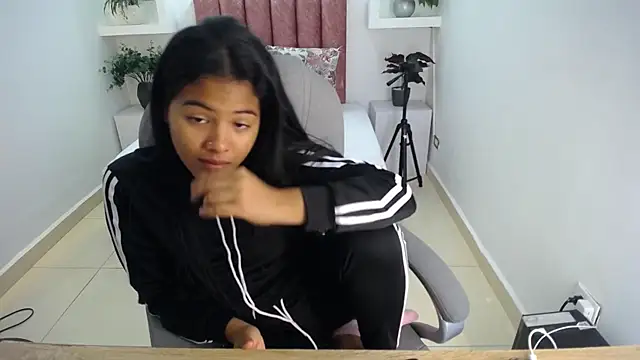 Lunilove__: απευθείας συνομιλία ΧΧΧ