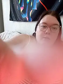 Онлайн чат XXX Sexycurvyemilyy