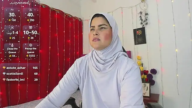 AishaAmin_のライブXXXチャット