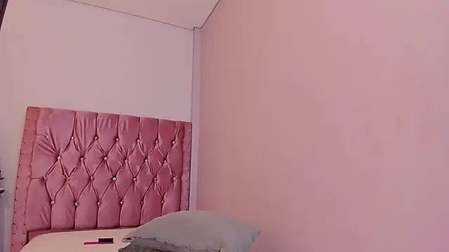 Roxy_StoneeのライブXXXチャット