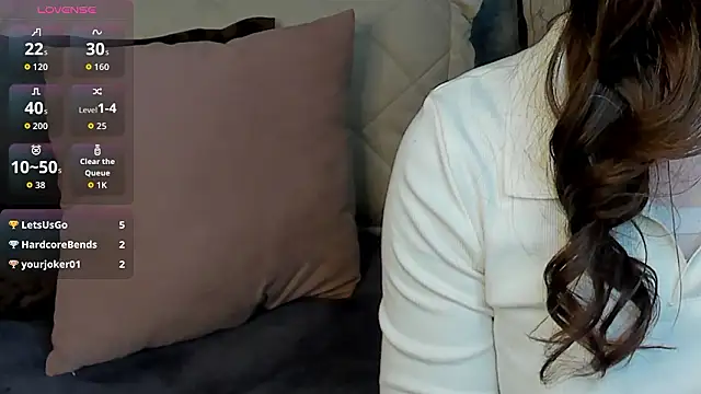 EmmaSilversX's Live XXX Chat