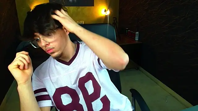 BodhiHayes 网络视讯表演