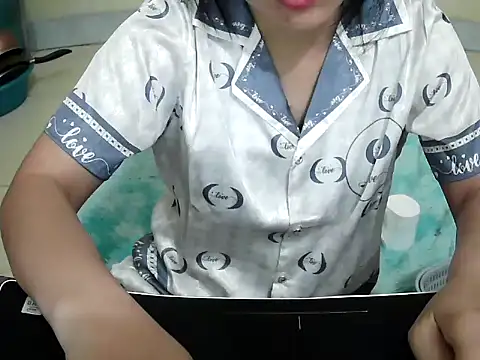 دردشة Myty_baby الجنسية المباشرة