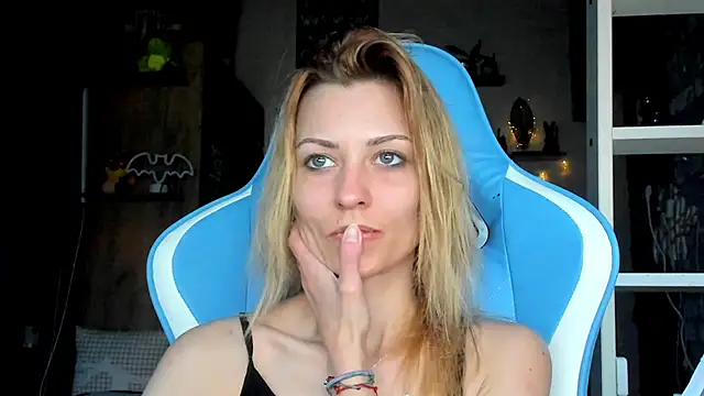 karo123421: онлайн-секс-чат