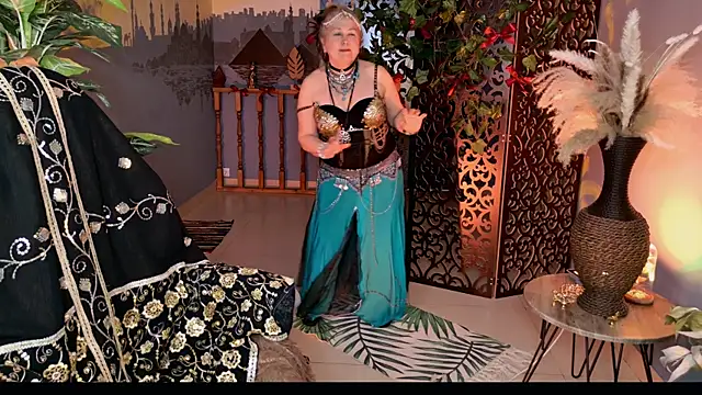 Živý XXX chat LilaMaharani