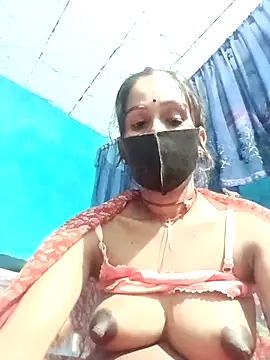 Nandani-758 Show in webcam