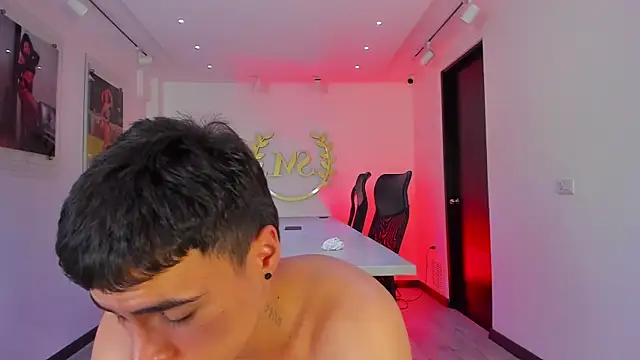 BenitoSaenz Chat XXX live