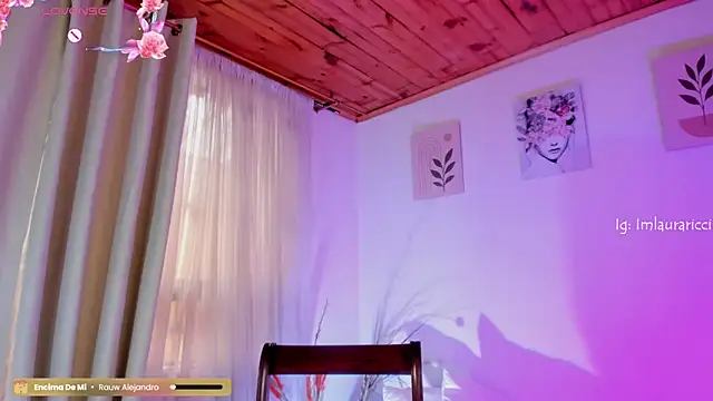 Lauraricci__ – Live XXX-chat