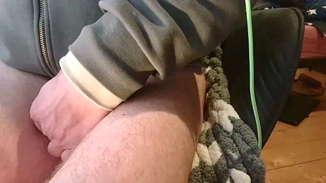 T0Yforeskin's Live XXX Chat