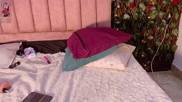 MiaJanss Chat XXX in diretta