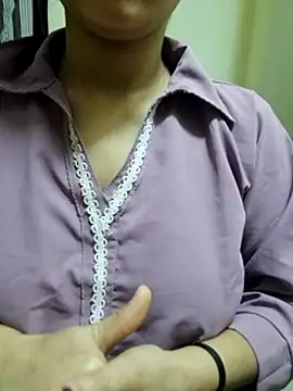 Cute_Kavya7 Adlı Modelin Web Kamerası Şovu