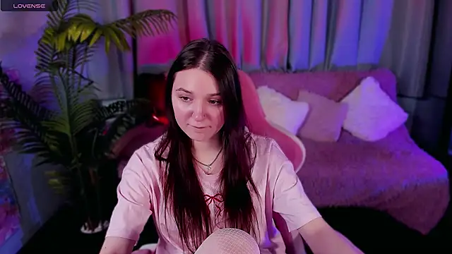 Raven_Crowe's Live XXX Chat