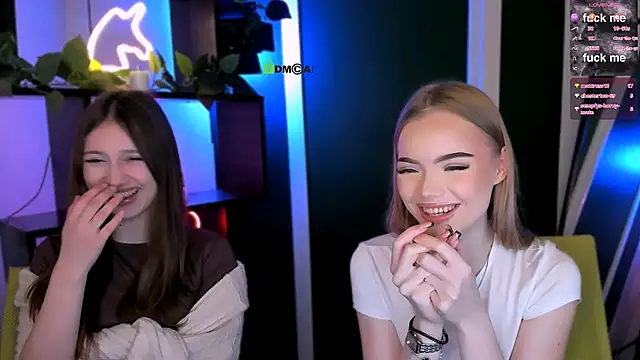 arianaa_cat's Live XXX Chat