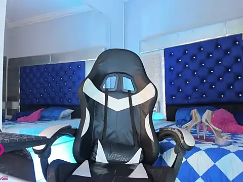 Ciara_HotTs élő XXX-chatje