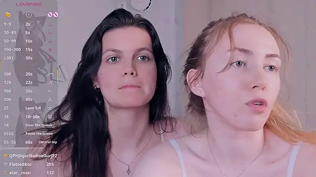 LelahLat's Webcam Show