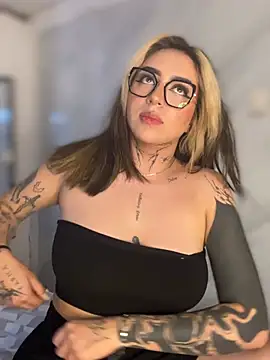 CarolQueen1_: απευθείας συνομιλία ΧΧΧ