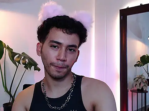 noahnoguera Show Webcam