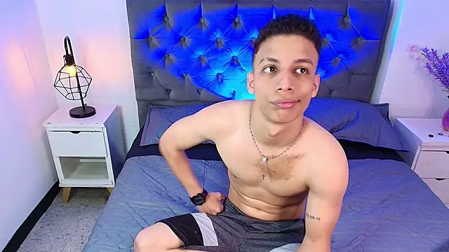 DannerBlue webcam show