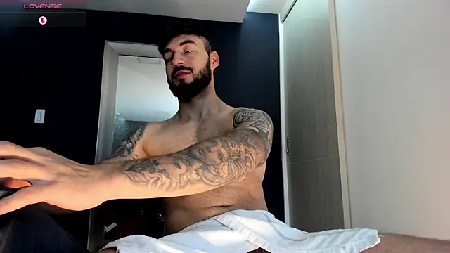 Chatroom XXX en direct de MarkWalker__