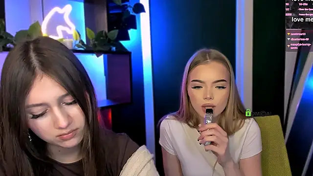 Webkamerová show arianaa_cat