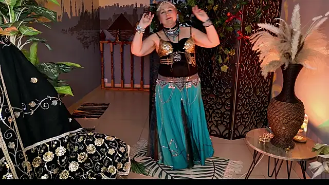 LilaMaharani Chat XXX in diretta