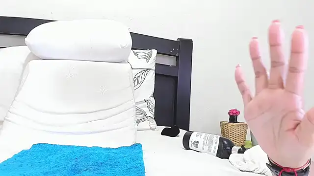 mara2020_69: απευθείας συνομιλία ΧΧΧ