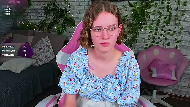 Mia_Mooore লাইভ XXX চ্যাট