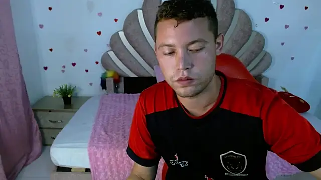 sven_fox723's Live XXX Chat