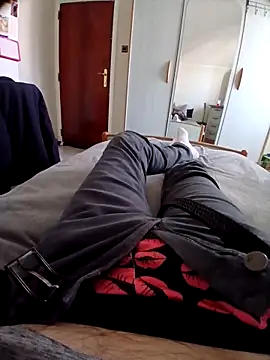 pascalino100 Chat XXX in diretta