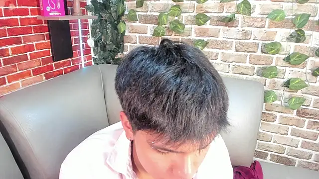 Thiago_Kozak's Live XXX Chat